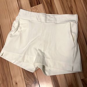High waisted stretch shorts